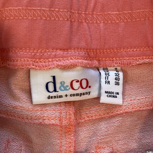 Denim & Co. Regular Comfy Knit Pull-On Crop - Picture 6 of 6